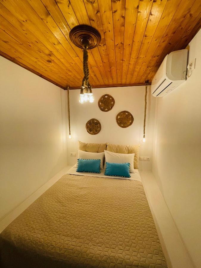 Апартаменты Erginas Boat House Plaka  Экстерьер фото